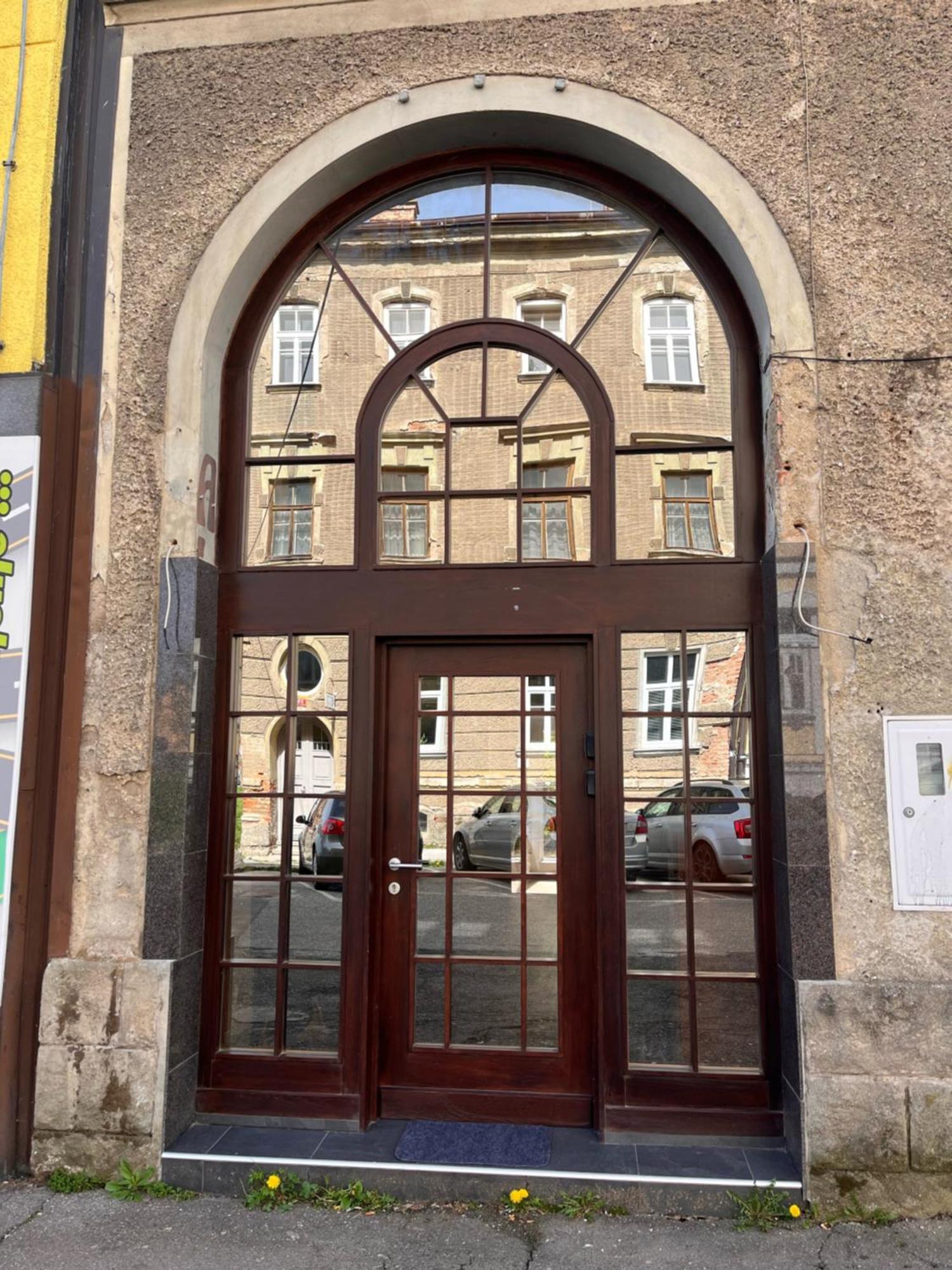 Lilan Apartment Maribor Eksteriør billede